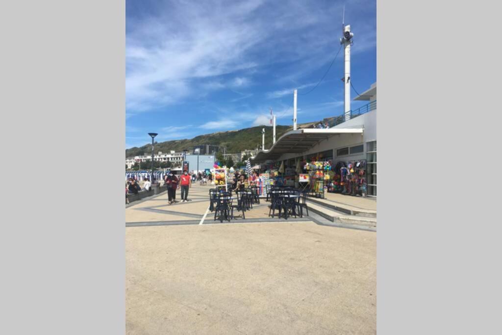 LA PERLE MARINE :Boulogne sur mer Extérieur photo